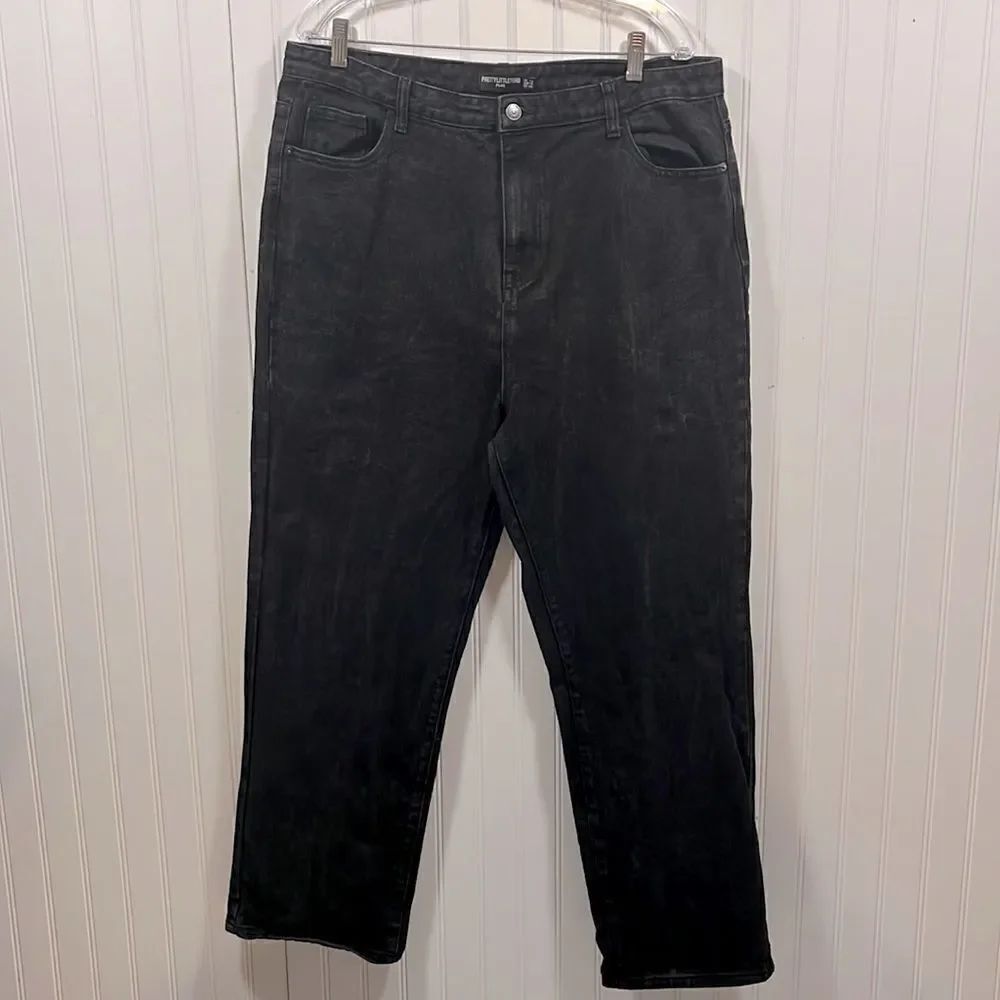 Pretty little things black high rise straight jean
